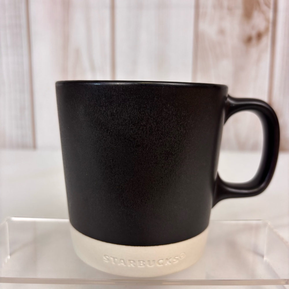 Starbucks Ceramic Mug 2018 Stoneware Logo Coffee Cup Dark Brown Matte White 14oz